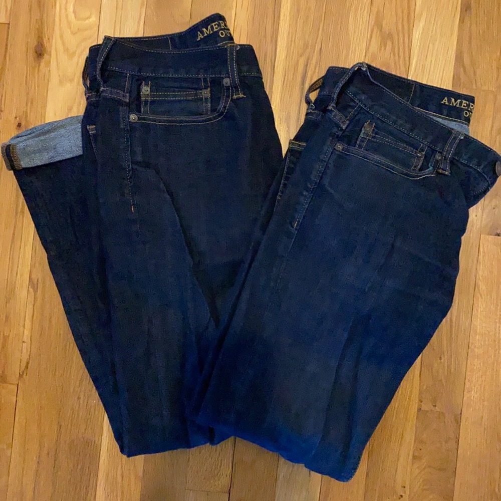 2 pairs American Eagle SKINNY jeans